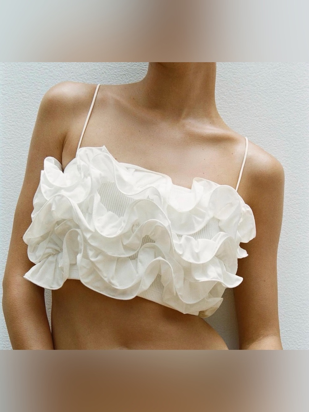 ZARA White Ribbed Ruffle Crop Top Spaghetti Strap Cami | Size Small (Fits XS)